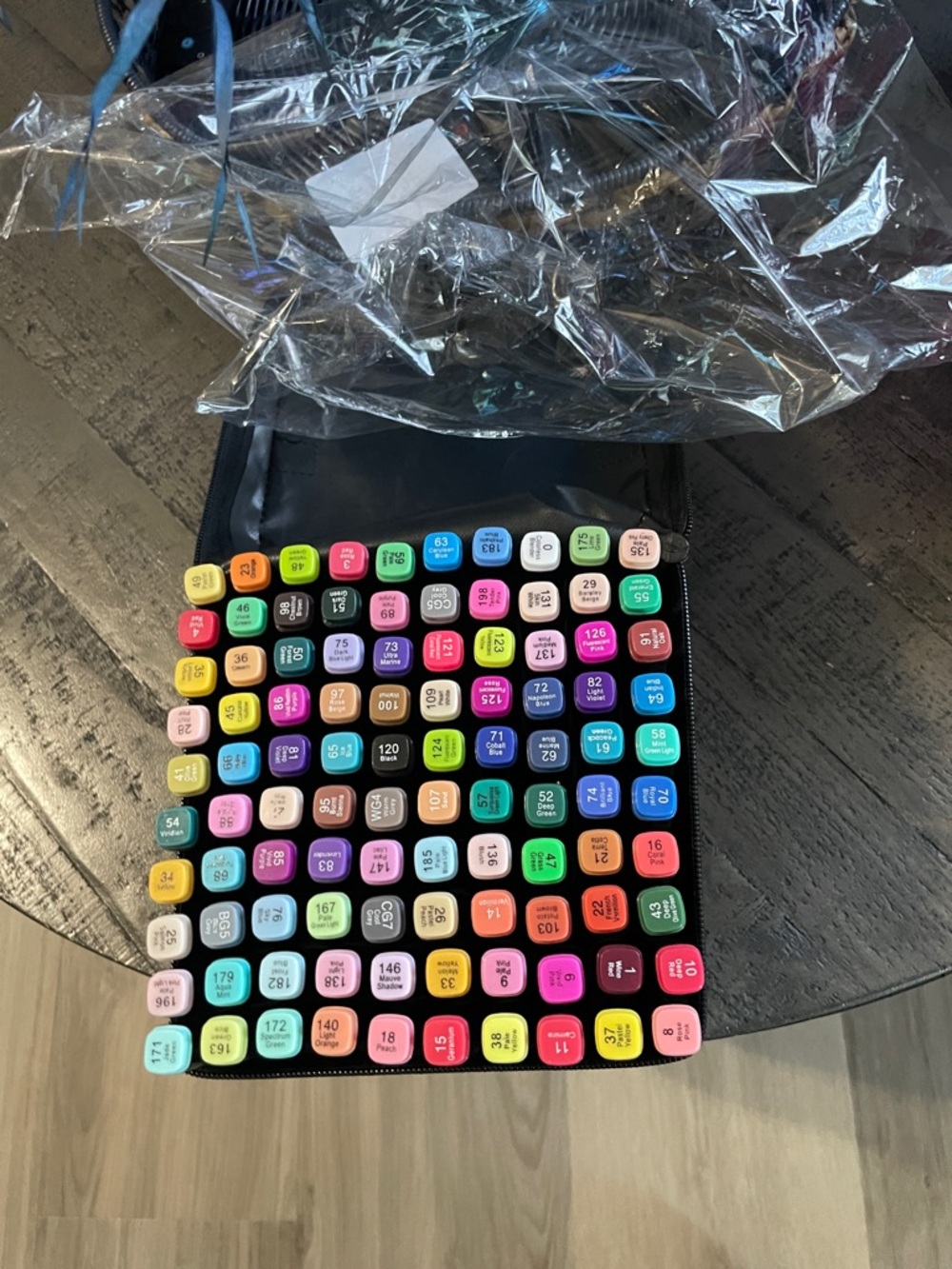 Set of 100 Dual-Tip Alcohol Markers - Assorted Bright Colors